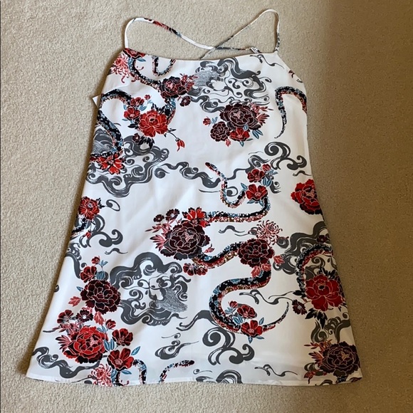 Aritzia Dresses & Skirts - Aritzia crossback dress